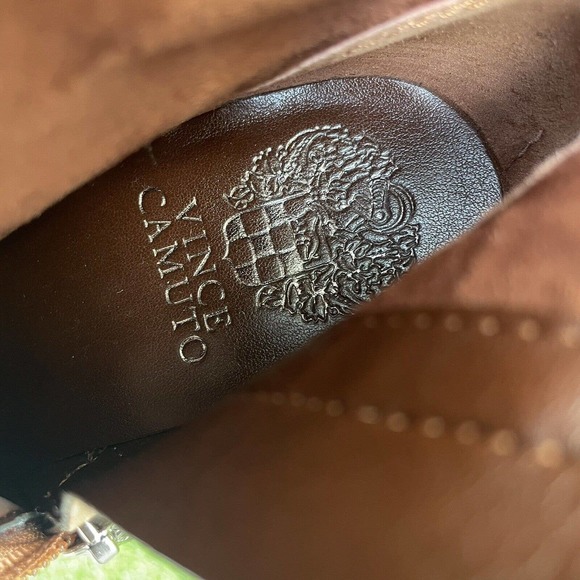 Vince Camuto Gravel Women’s Brown Leather Side Zip Heeled Ankle Boot Size 7 - Picture 8 of 16